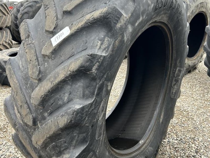 Reifen Türe ait BKT 650/65R42, Gebrauchtmaschine içinde Rødekro (resim 1)