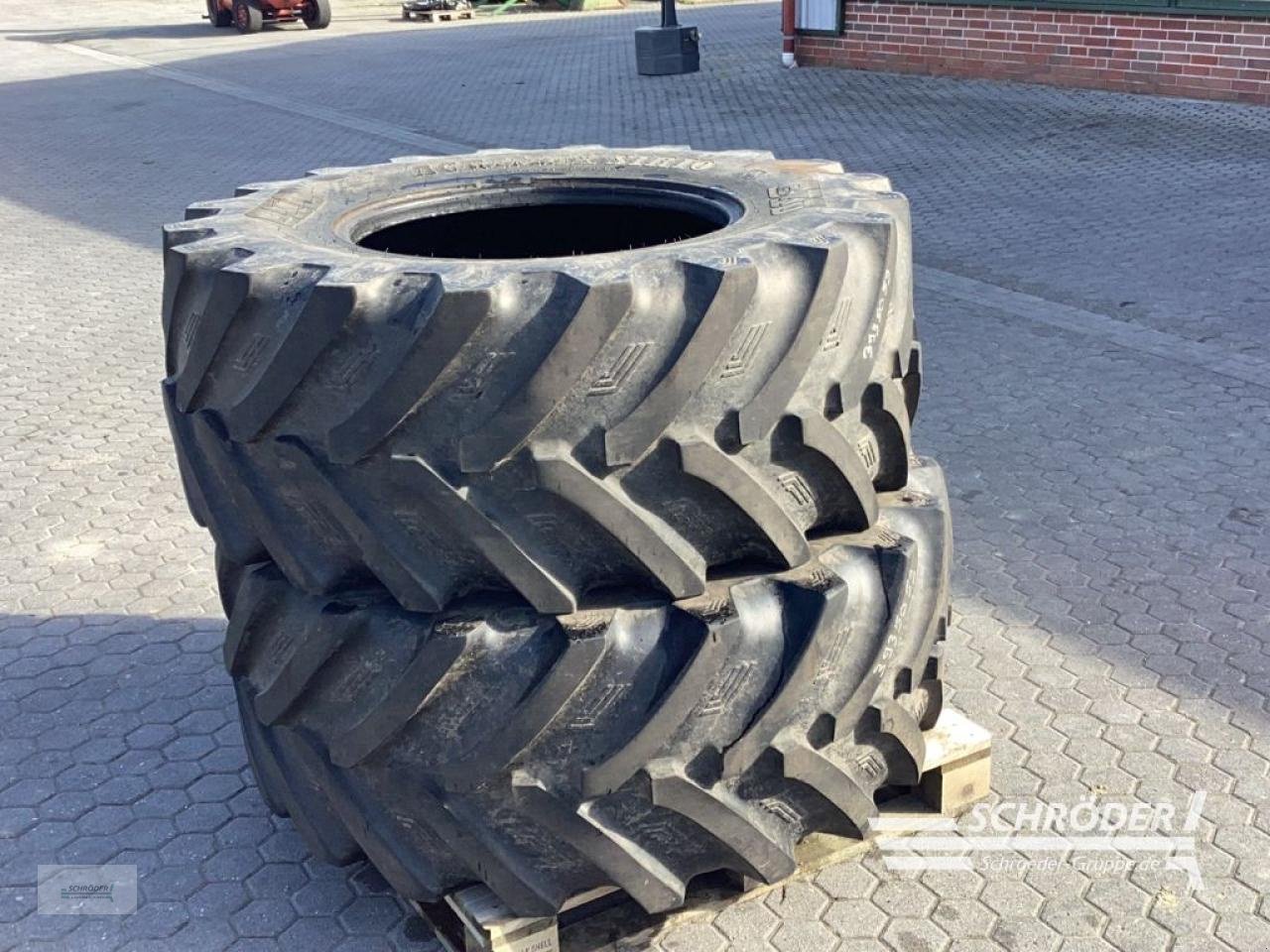 Reifen typu BKT IF 600/70 R30, Gebrauchtmaschine w Norden (Zdjęcie 1)