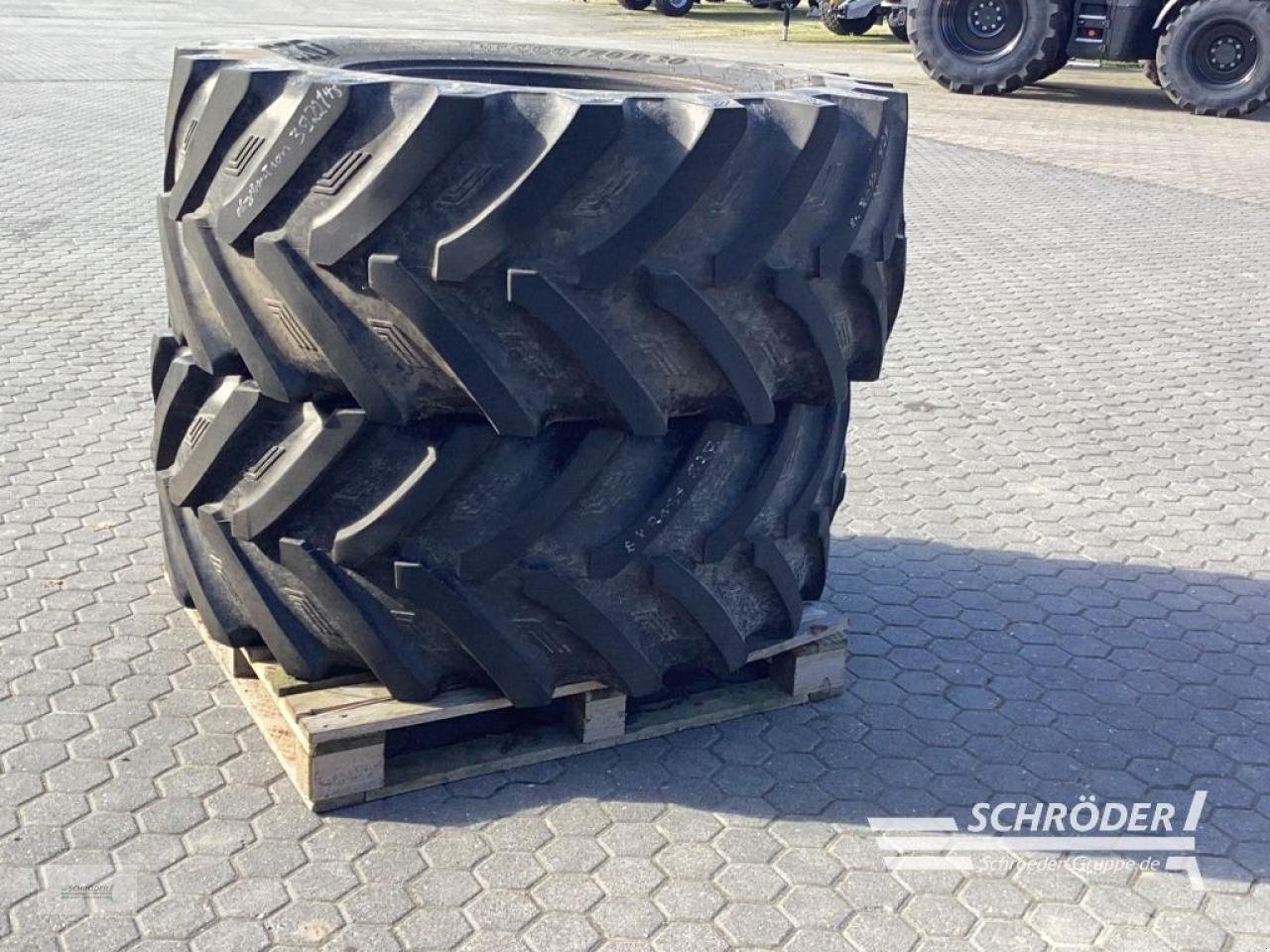 Reifen des Typs BKT IF 600/70 R30, Gebrauchtmaschine in Norden (Bild 9)