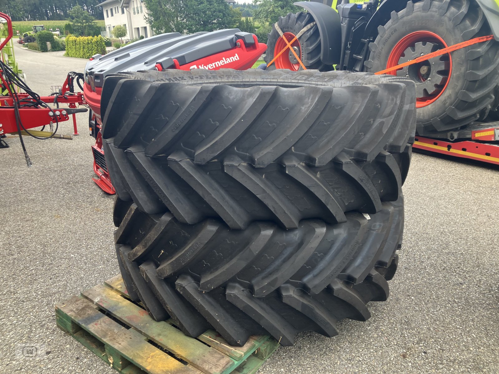 Reifen del tipo BKT VF 710/70 R42, Neumaschine en Zell an der Pram (Imagen 1)