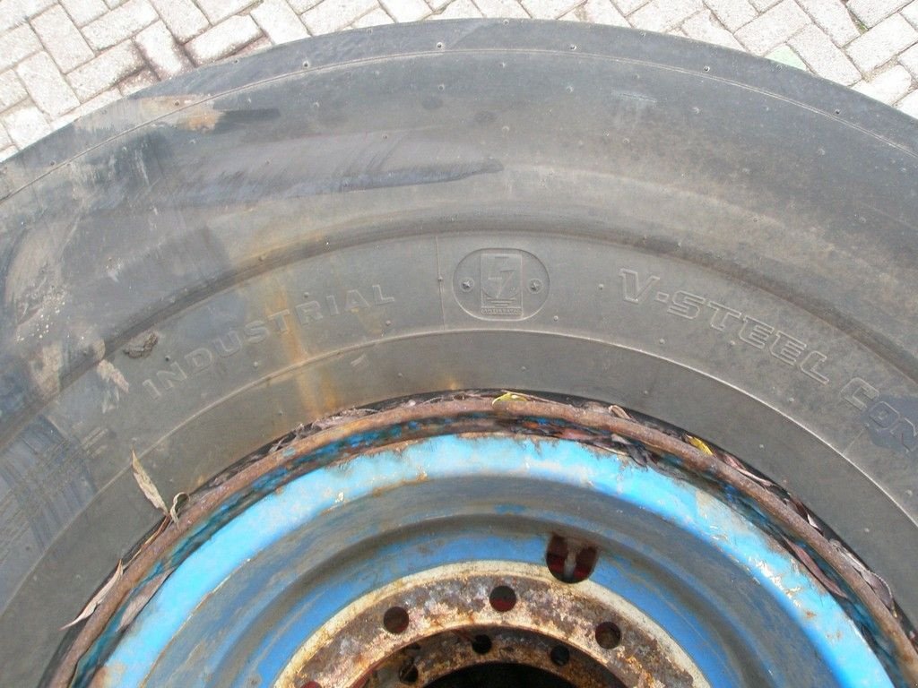 Reifen typu Bridgestone 16.00R25, Gebrauchtmaschine w Barneveld (Zdjęcie 7)