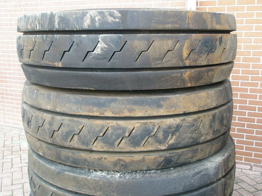 Reifen от тип Bridgestone 16.00R25, Gebrauchtmaschine в Barneveld (Снимка 3)