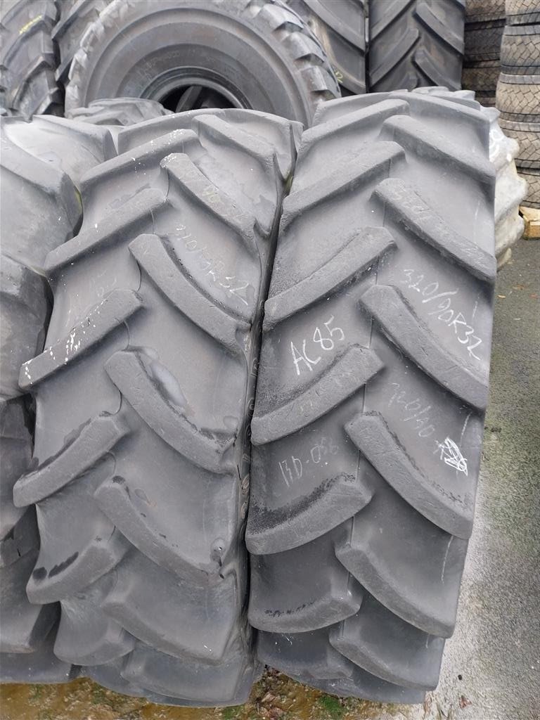 Reifen del tipo Continental 320/90 R32 AC85, Gebrauchtmaschine en Danmark (Imagen 4)