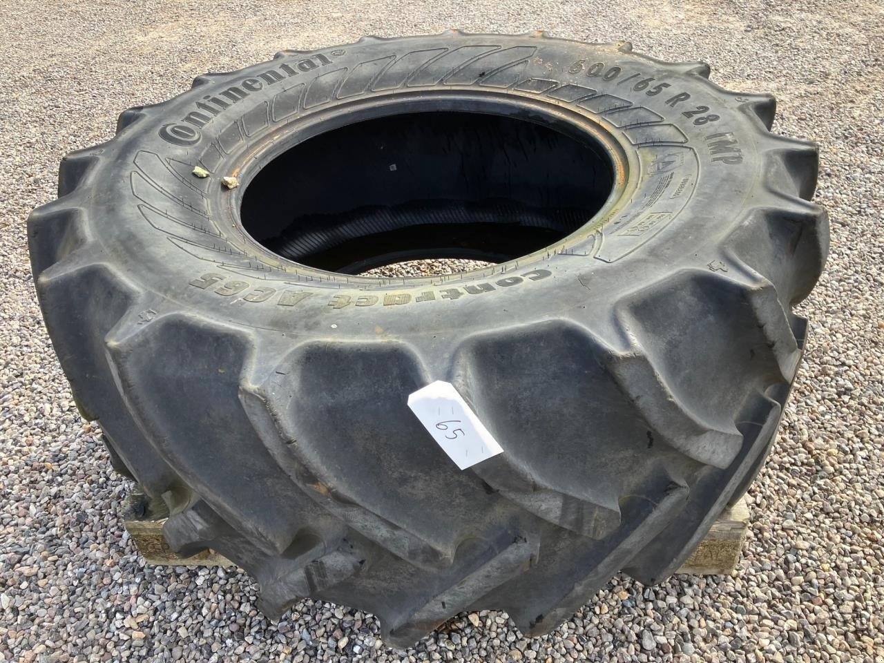 Reifen типа Continental 600/65 R28, Gebrauchtmaschine в Tim (Фотография 1)