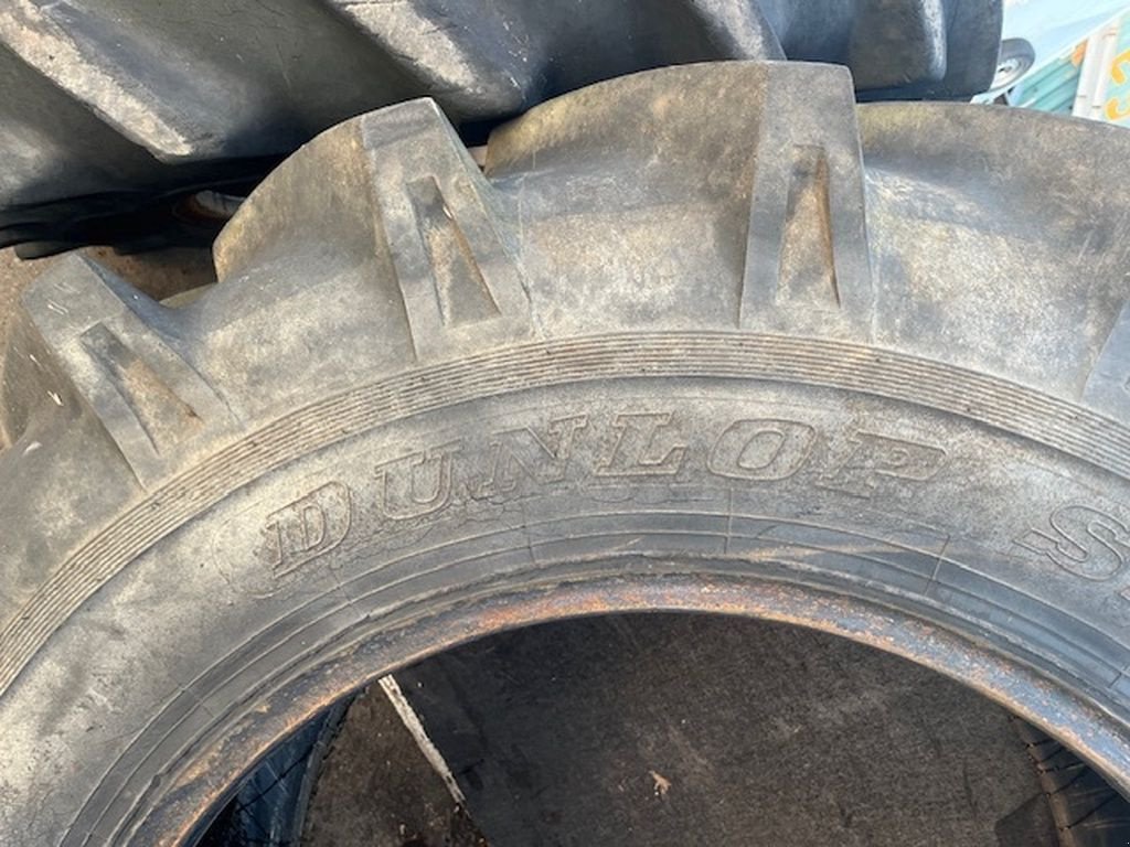 Reifen tip Dunlop 16.9 R30, Gebrauchtmaschine in Callantsoog (Poză 3)