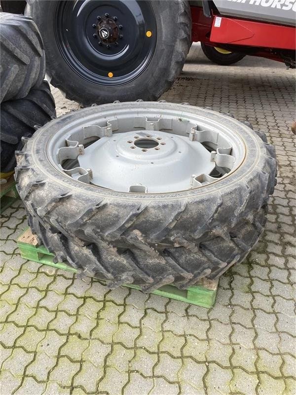 Reifen Türe ait Dunlop 9.5 x 44 Sprøjtehjul, Gebrauchtmaschine içinde Mern (resim 1)