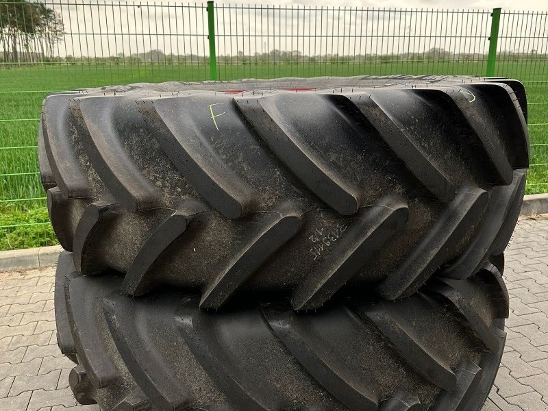 Reifen of the type Fendt 580/70R38 155D Michelin, Neumaschine in Hillerse (Picture 1)