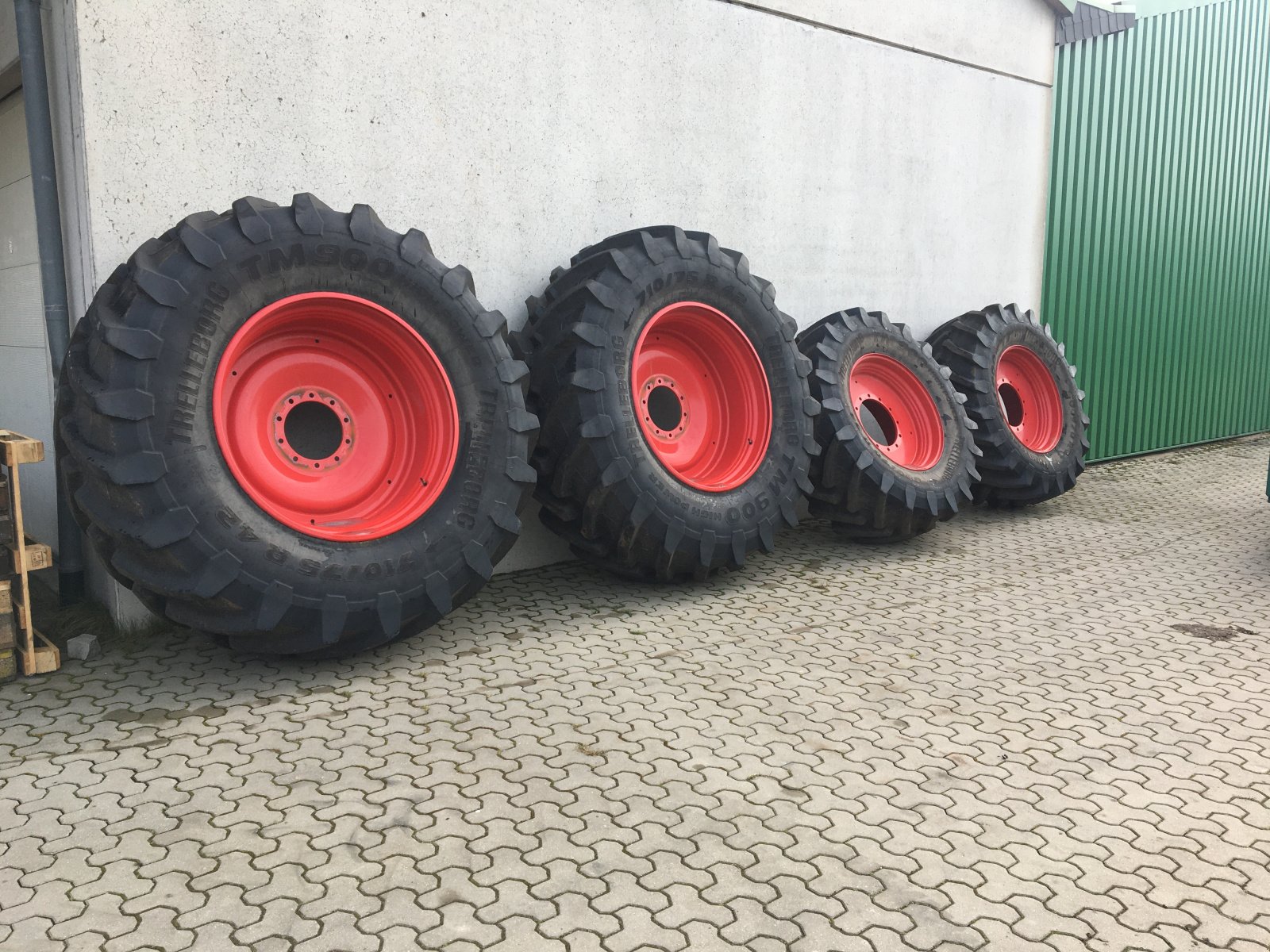 Reifen typu Fendt 600/70R34 + 710/75R42, Neumaschine w Wittingen (Zdjęcie 1)