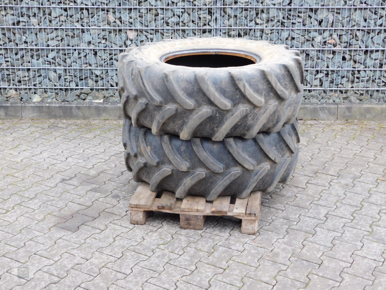 Reifen del tipo Firestone 380/70R24, Gebrauchtmaschine In Gross-Bieberau (Immagine 1)