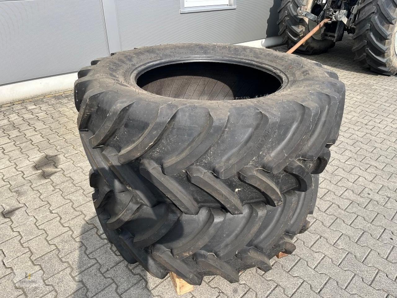 Reifen tipa Firestone 540/65R34, Gebrauchtmaschine u Neuhof - Dorfborn (Slika 1)