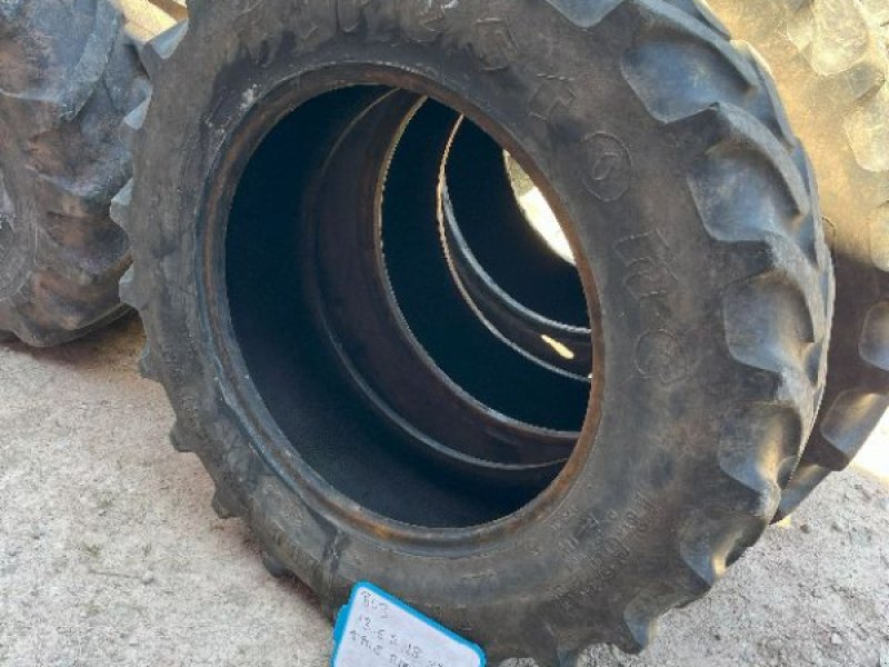 Reifen typu Firestone RADIAL ALLTRACTION, Gebrauchtmaschine w Montpellier (Zdjęcie 1)