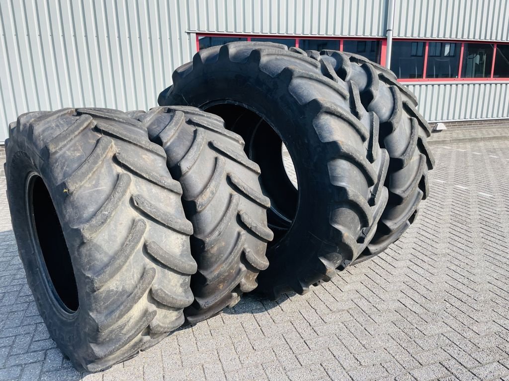 Reifen Türe ait Firestone Set Banden 650/65R42 & 540/65R30, Gebrauchtmaschine içinde BOEKEL (resim 9)