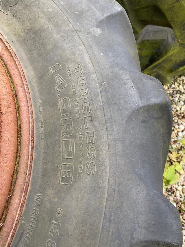 Reifen des Typs GoodYear 14.9 R28, Gebrauchtmaschine in Tim (Bild 3)