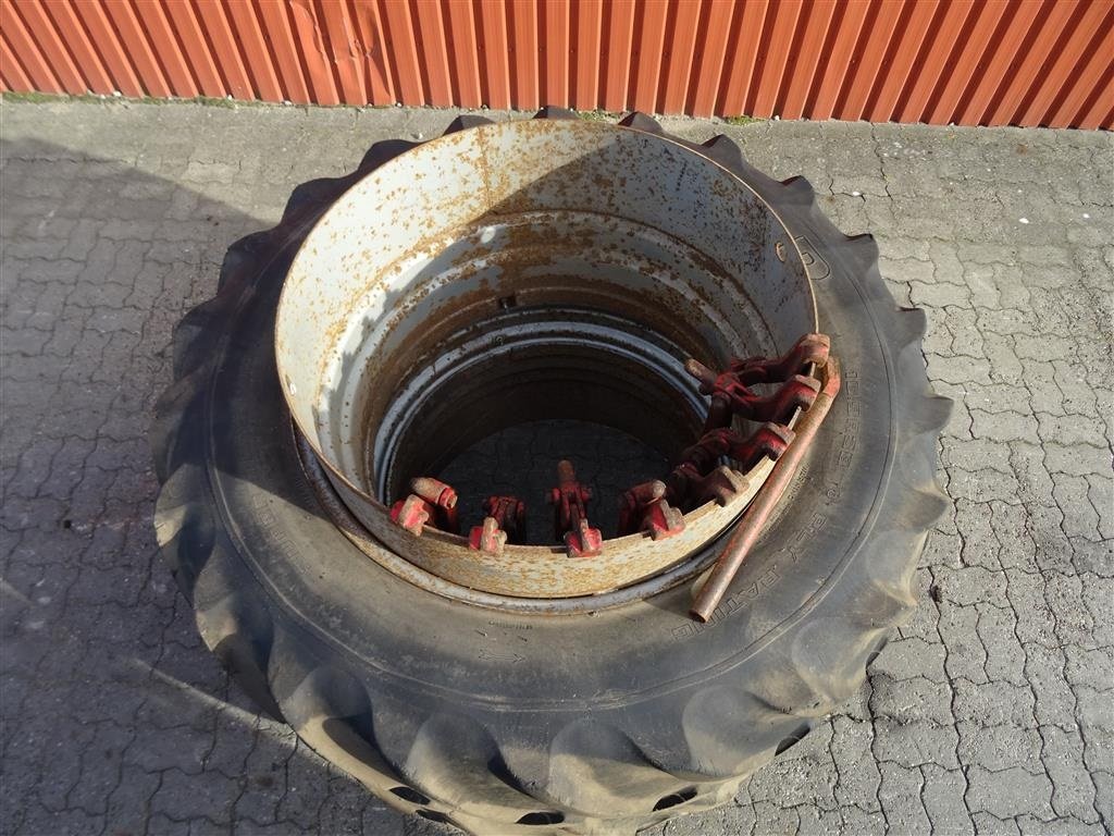 Reifen des Typs GoodYear 16.9 R38, Gebrauchtmaschine in Ribe (Bild 7)