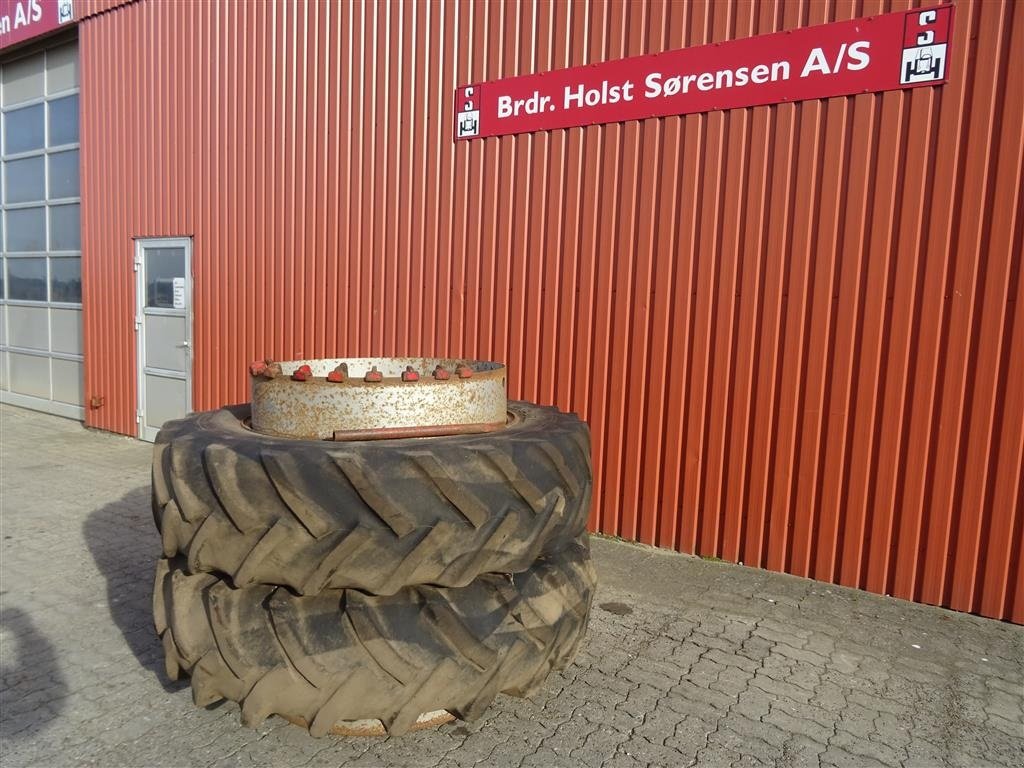 Reifen Türe ait GoodYear 16.9 R38, Gebrauchtmaschine içinde Ribe (resim 5)