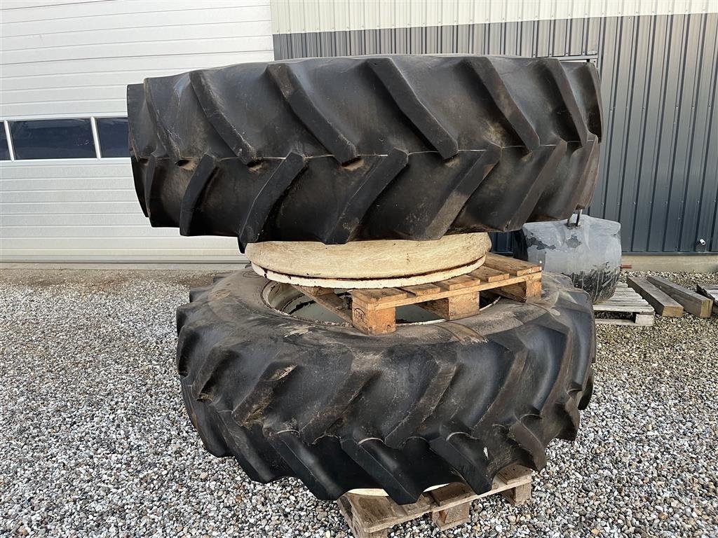 Reifen des Typs GoodYear 20.8 R42 Pænt sæt, Gebrauchtmaschine in Vejle (Bild 1)