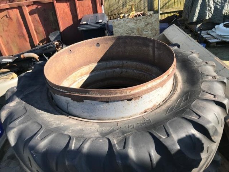 Reifen van het type GoodYear 520/70R38, Gebrauchtmaschine in Give (Foto 2)