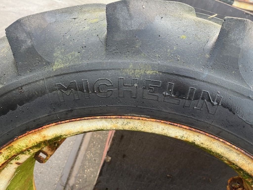 Reifen des Typs Michelin 11.2 R28, Gebrauchtmaschine in Callantsoog (Bild 3)