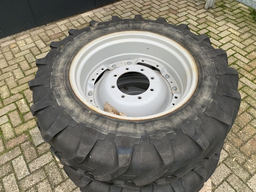 Reifen от тип Michelin 13.6R28 AGRIBIB, Gebrauchtmaschine в MARIENHEEM (Снимка 3)