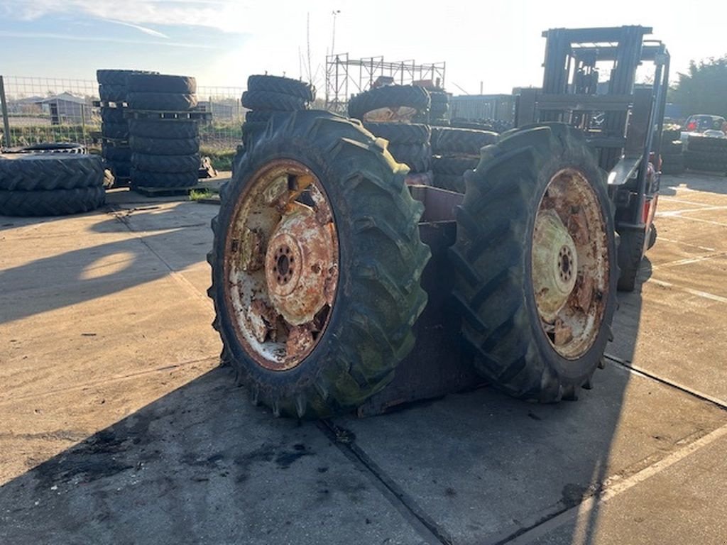 Reifen typu Michelin 16.6 R38, Gebrauchtmaschine w Callantsoog (Zdjęcie 5)