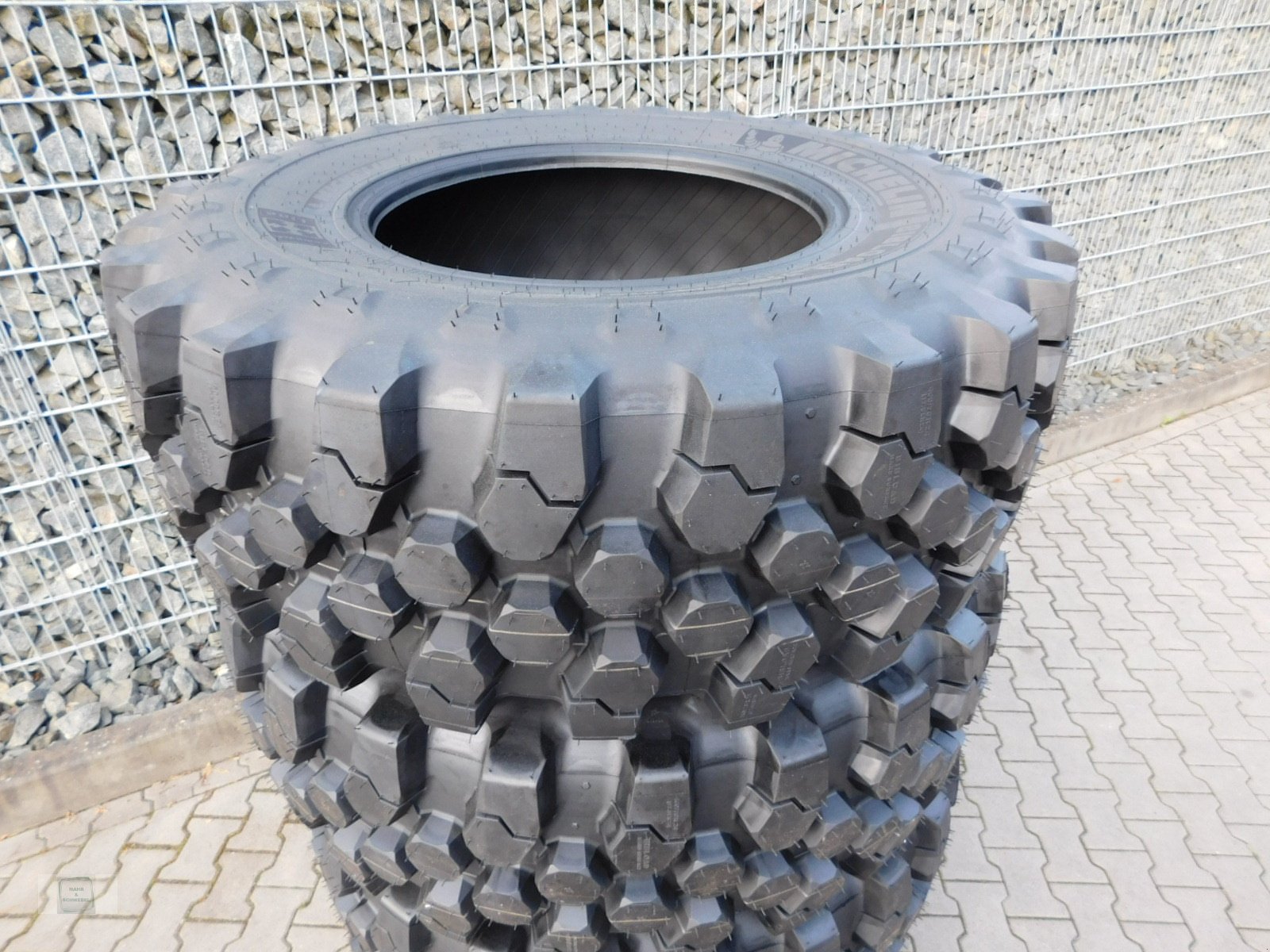 Reifen του τύπου Michelin 460/70R24 BIBLOAD, Neumaschine σε Gross-Bieberau (Φωτογραφία 2)