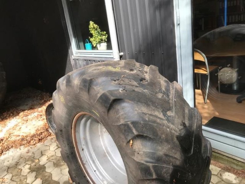 Reifen za tip Michelin 500/70R24 MED FÆLD, Gebrauchtmaschine u Give (Slika 3)