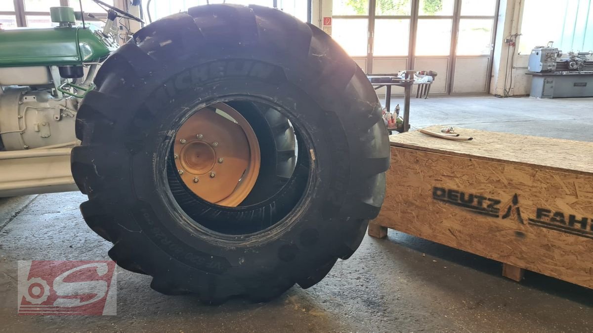 Reifen del tipo Michelin 520/80R26, Gebrauchtmaschine In Offenhausen (Immagine 1)