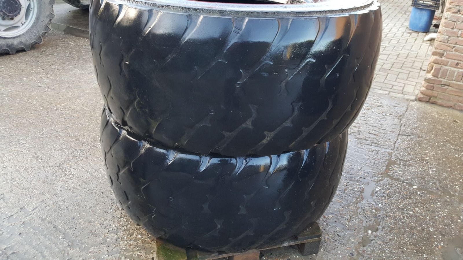 Reifen du type Michelin 550/65R 25XL D, Gebrauchtmaschine en poortvliet (Photo 3)