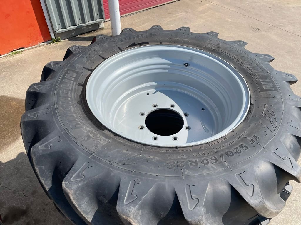 Reifen tip Michelin 650/60R38 + 520/60R28 VF XEOBIB, Gebrauchtmaschine in MARIENHEEM (Poză 6)