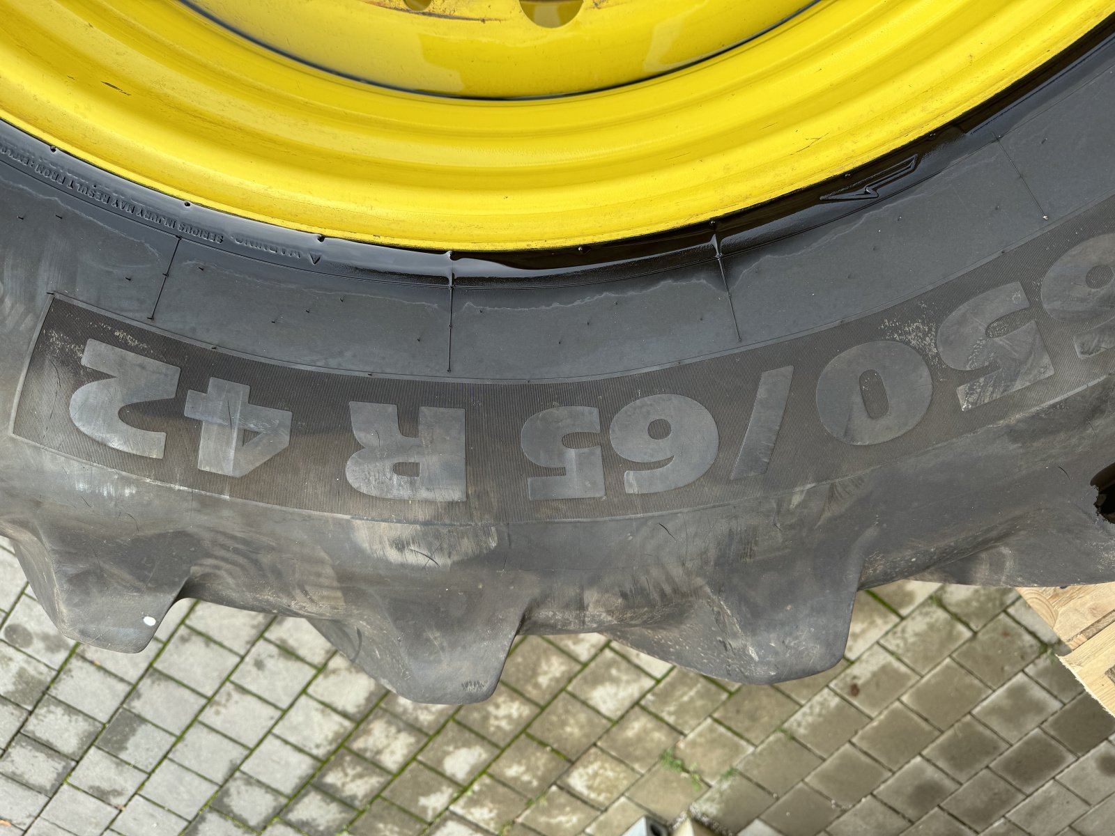 Reifen del tipo Michelin 650/65 R42, Gebrauchtmaschine en Esting (Imagen 3)