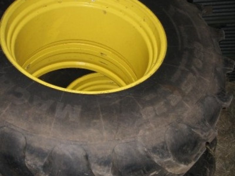 Reifen Türe ait Michelin 650/85 R 38, Gebrauchtmaschine içinde Nørager (resim 1)