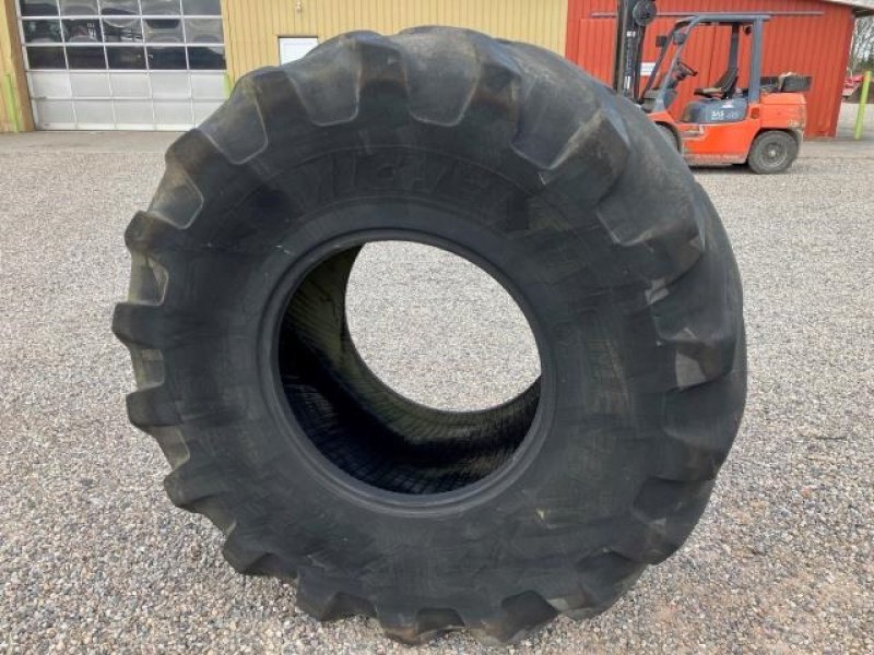 Reifen du type Michelin 750/65 R26, Gebrauchtmaschine en Tim (Photo 2)