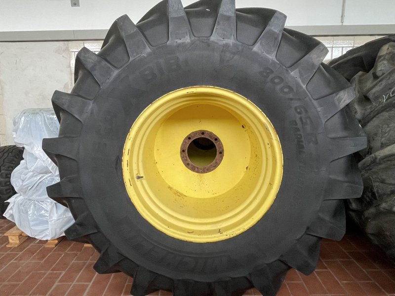 Reifen tipa Michelin 800/65 R32, Gebrauchtmaschine u Westertimke (Slika 1)