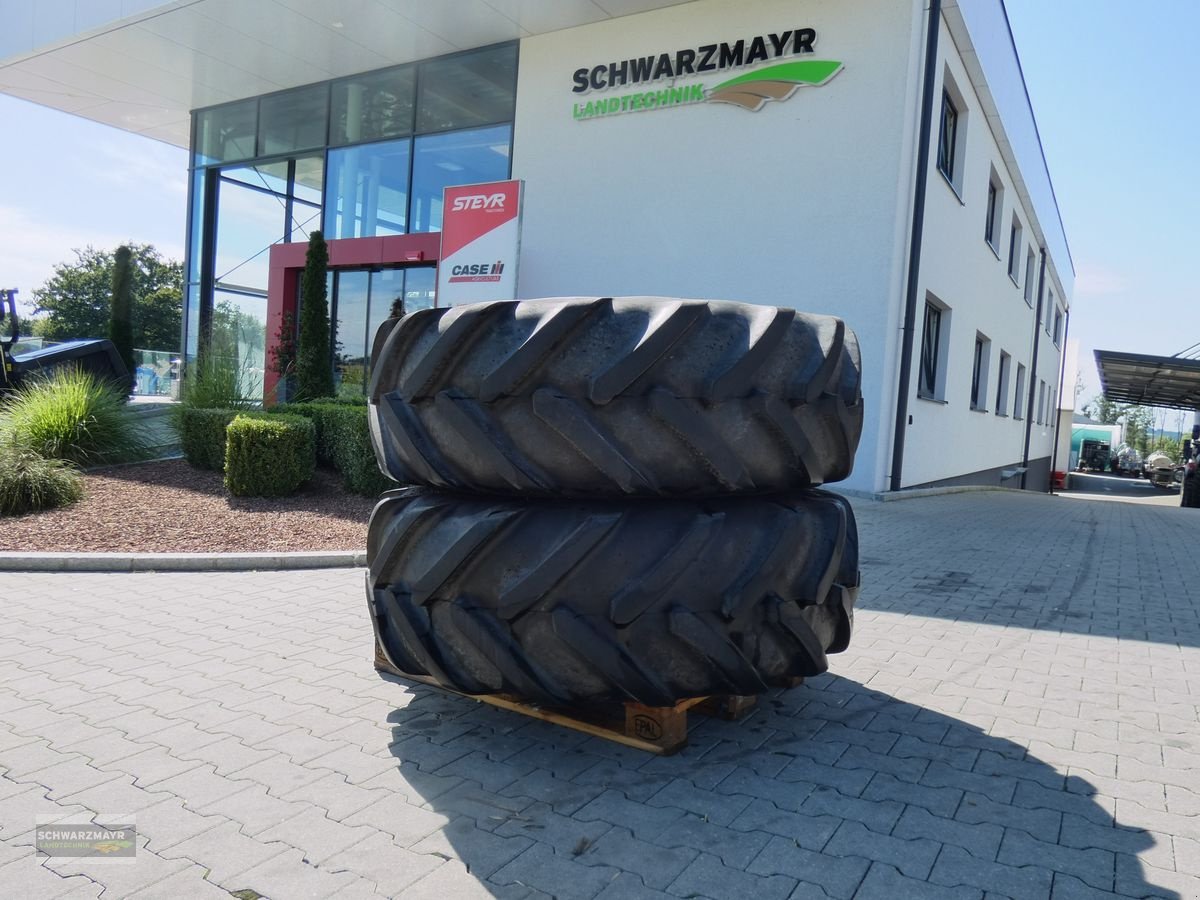 Reifen van het type Michelin 800/65R32+520/80R26, Neumaschine in Aurolzmünster (Foto 2)