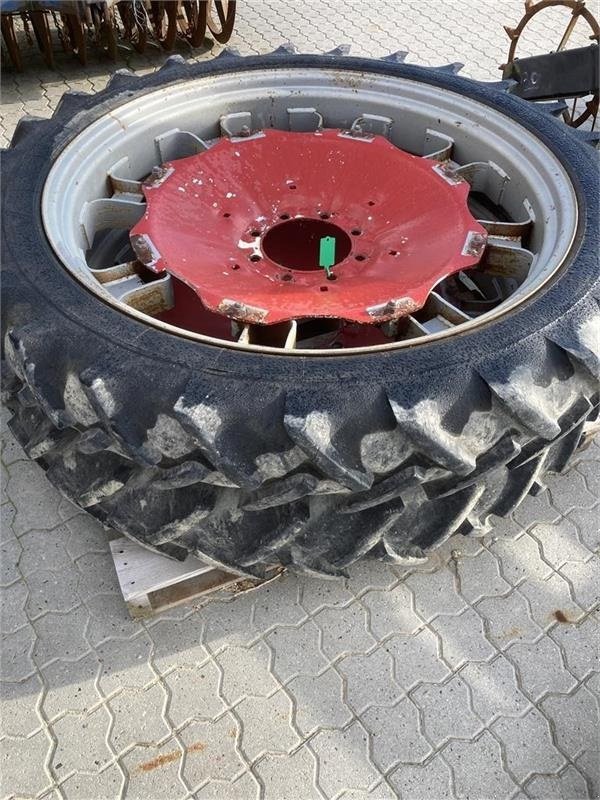 Reifen del tipo Michelin 9,5-44 Har siddet på Case IH, Gebrauchtmaschine In Mern (Immagine 1)