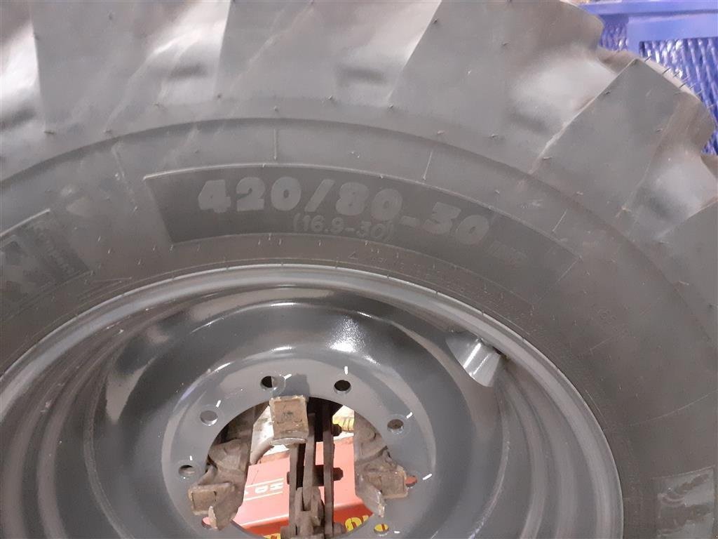 Reifen of the type Michelin Michelin 420/80x30 Power CL, Gebrauchtmaschine in Danmark (Picture 4)