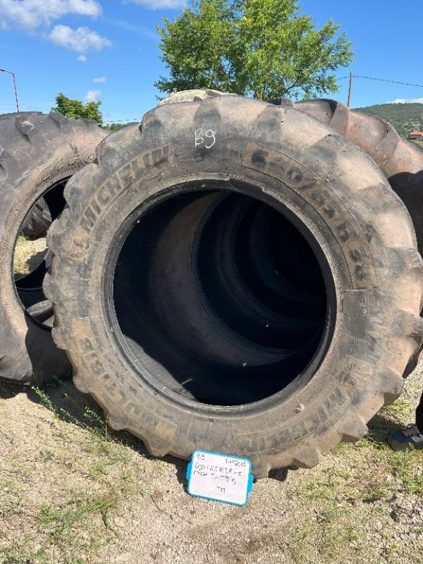 Reifen del tipo Michelin MULTIBIB, Gebrauchtmaschine en Montpellier (Imagen 1)