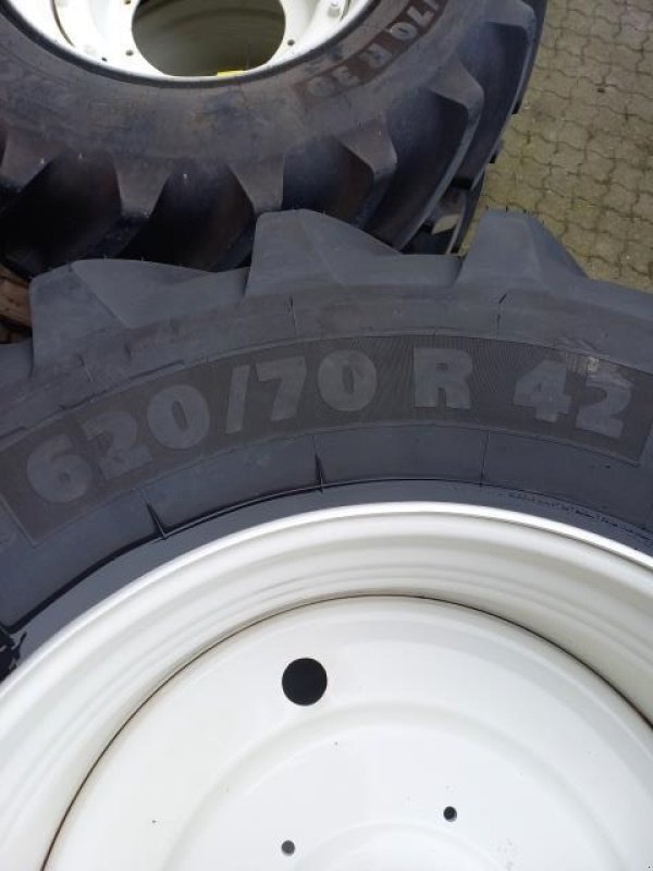 Reifen des Typs Michelin OMNIBIB 620/70R42, Gebrauchtmaschine in Maribo (Bild 2)