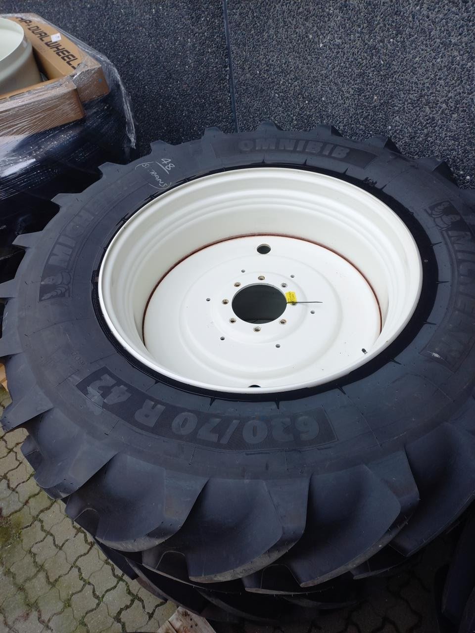 Reifen Türe ait Michelin OMNIBIB 620/70R42, Gebrauchtmaschine içinde Maribo (resim 1)