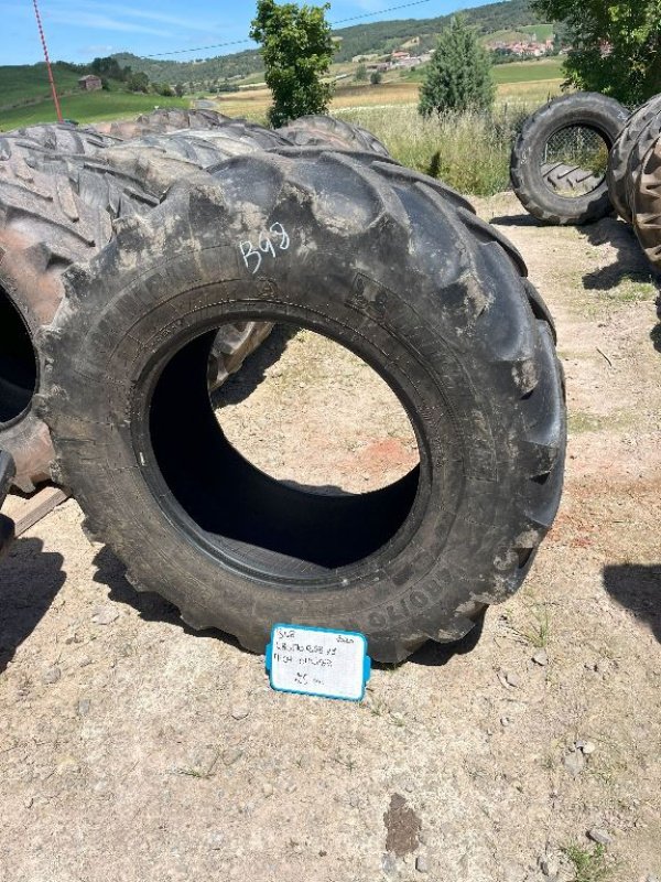 Reifen del tipo Michelin OMNIBIB, Gebrauchtmaschine en Montpellier (Imagen 1)