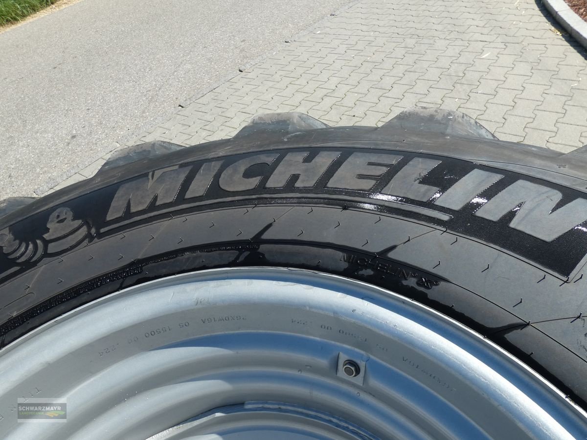 Reifen des Typs Michelin VF 520/80R26, Vorführmaschine in Aurolzmünster (Bild 5)