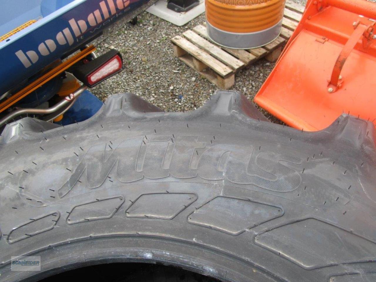 Reifen tipa Mitas 480/65 R28, Neumaschine u Herrenberg - Gueltstein (Slika 4)