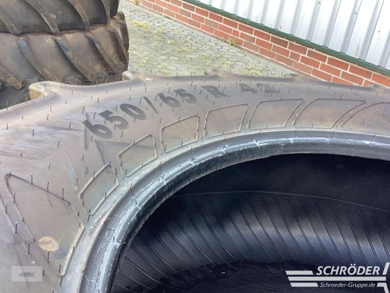 Reifen typu Mitas 600/65 R28 + 650/65 R42, Gebrauchtmaschine w Norden (Zdjęcie 3)