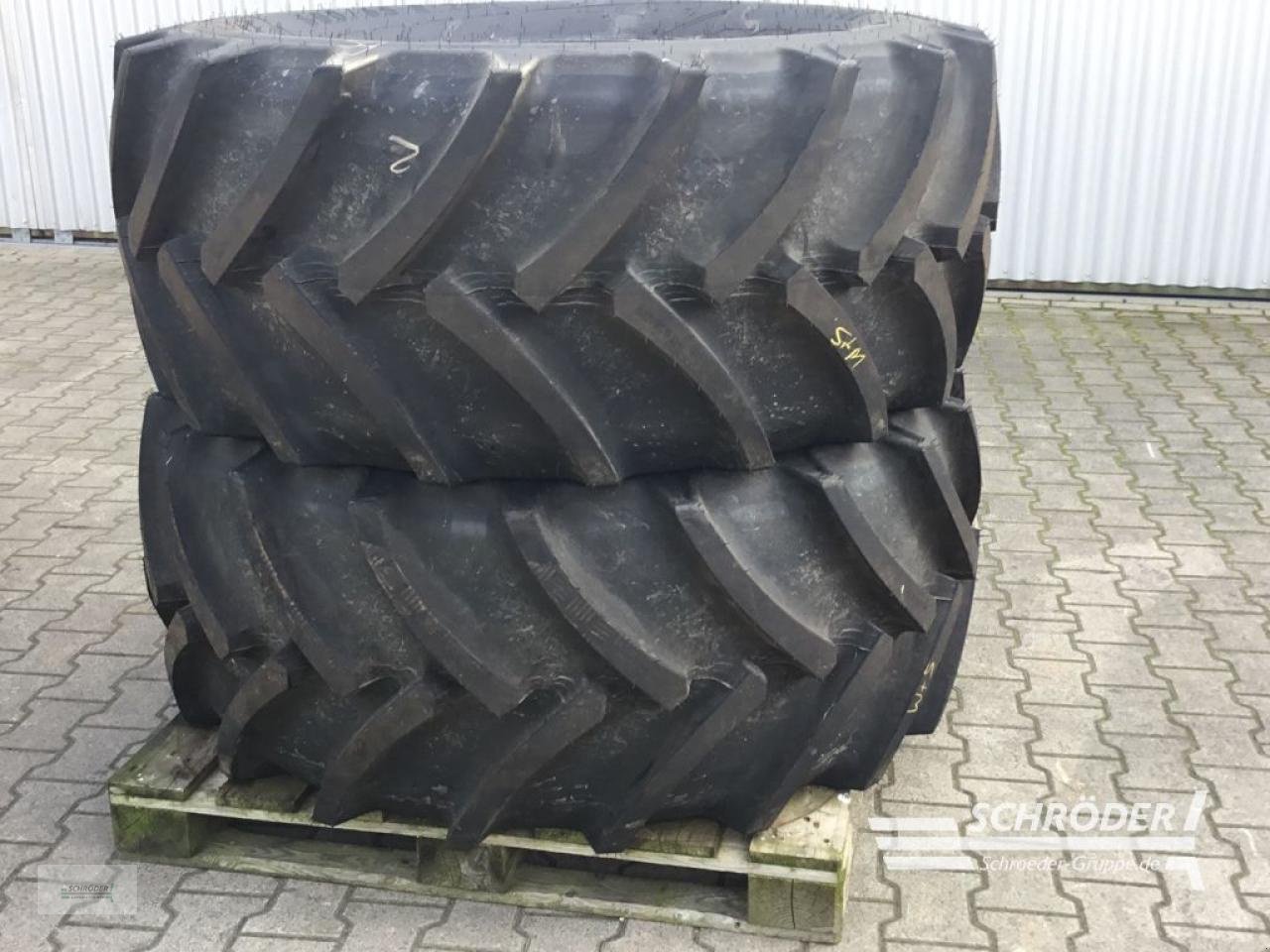 Reifen Türe ait Mitas 600/65 R28 + 710/70 R38, Neumaschine içinde Lastrup (resim 6)