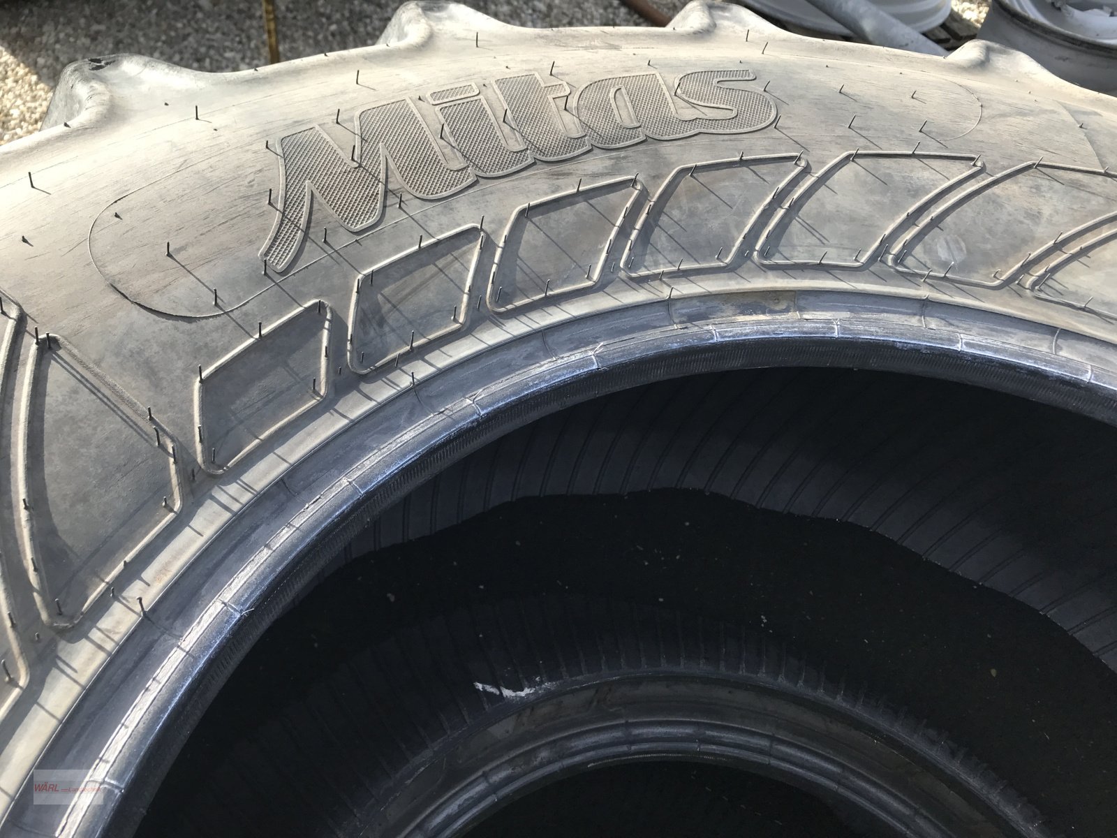 Reifen del tipo Mitas 600/65 R28, Gebrauchtmaschine In Mitterscheyern (Immagine 2)