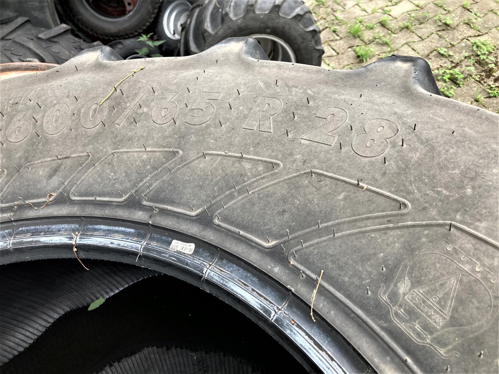 Reifen del tipo Mitas 600/65 R28, Gebrauchtmaschine en Murnau (Imagen 3)