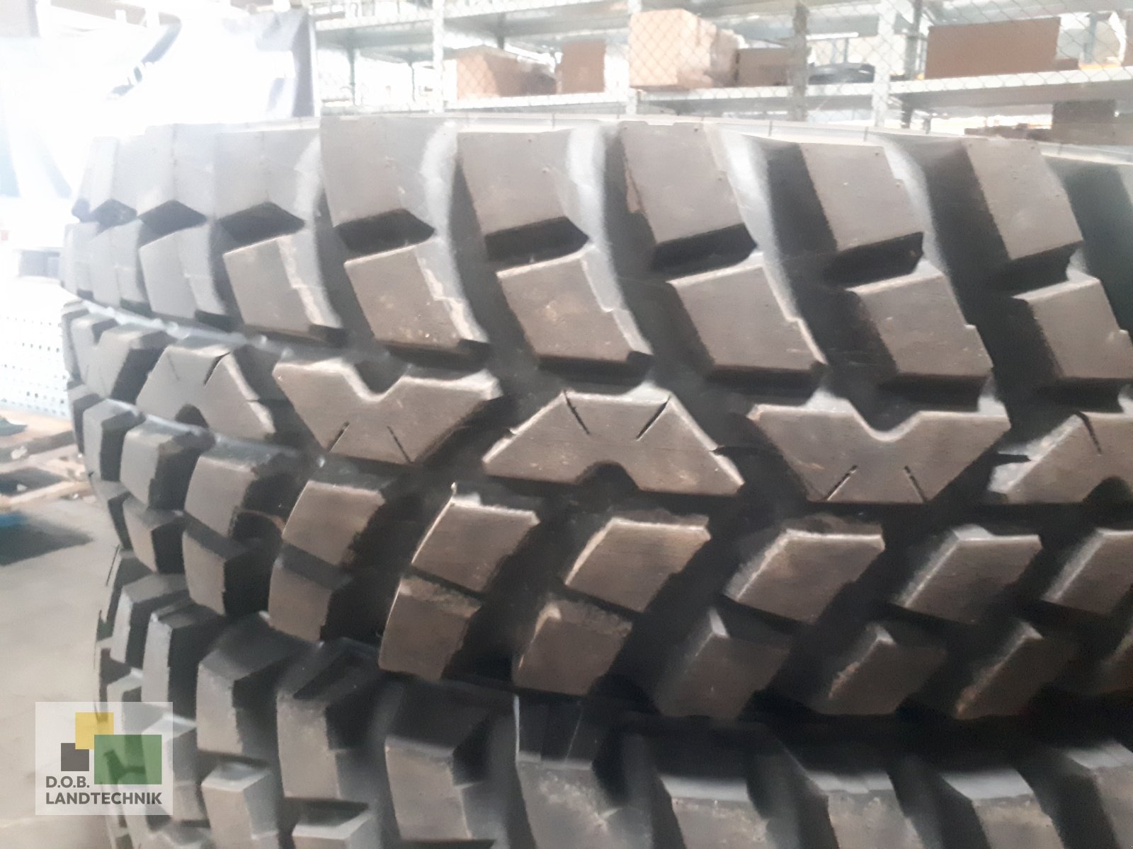 Reifen tip Nokian Kompletträder 400/85 R24 und 480/80 R34, Gebrauchtmaschine in Regensburg (Poză 7)