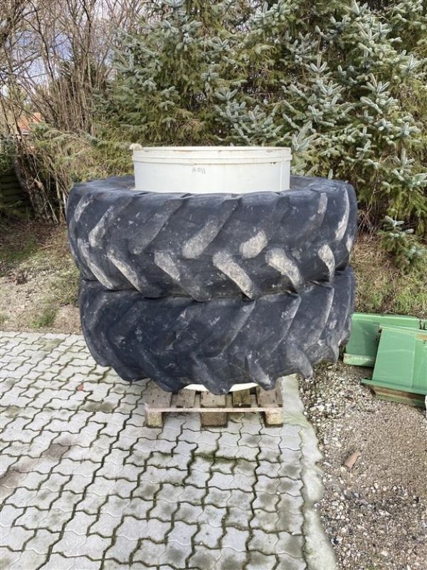 Reifen du type Pirelli 20.8 R38 Med kroge, Gebrauchtmaschine en Mern (Photo 1)