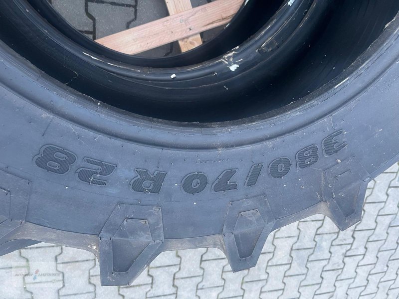 Reifen typu Pirelli 380/70 R28, Neumaschine w Treuchtlingen (Zdjęcie 1)