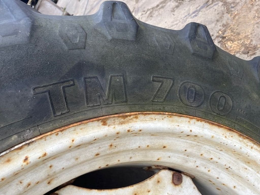 Reifen типа Pirelli 480\70 R38 TM 700, Gebrauchtmaschine в Callantsoog (Фотография 8)